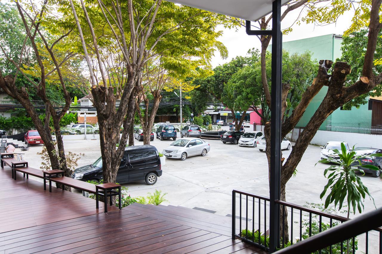 Chiangmai Midpoint Activity Hostel Chiang Mai Bagian luar foto