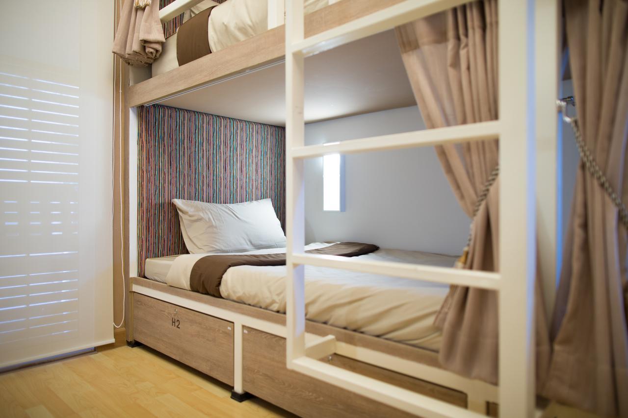 Chiangmai Midpoint Activity Hostel Chiang Mai Bagian luar foto